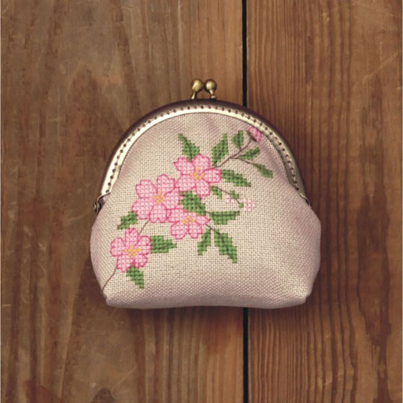 163800_Набор для вышивания кошелька "Вишневый цвет"