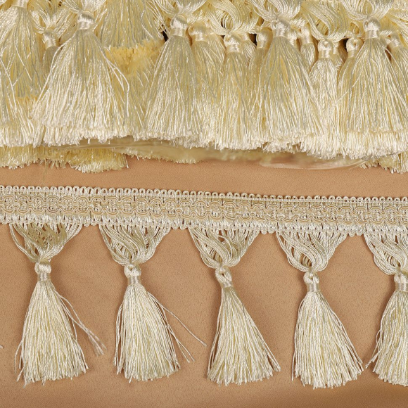Бахрома для штор с кисточками арт. 6152-0329 цв.6344 шир.100мм цв.экрю уп.10м