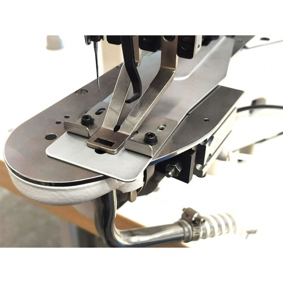 Автоматическая закрепочная машина с пневматическим устройством обрезки цепочки нитей Aurora A-1910K