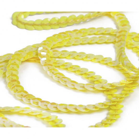 Пайетки на нитях 6мм Cream Colour арт.TBY-FLKU06-CC цв.0091 желтый уп.73.12м