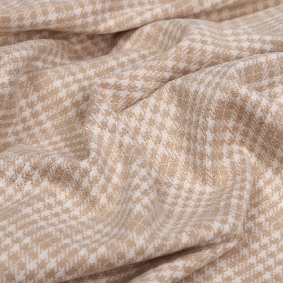 Ткань Костюмная 320 г/м? 100% полиэстер шир.150 см арт.С.1115.04 цв.светло-бежевый рул.30м