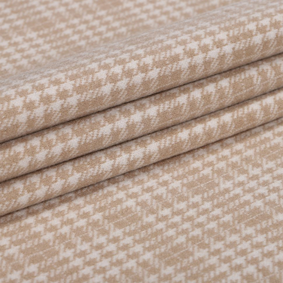 Ткань Костюмная 320 г/м? 100% полиэстер шир.150 см арт.С.1115.04 цв.светло-бежевый рул.30м