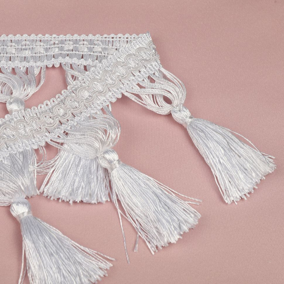 Бахрома для штор с кисточками арт.6152-0329 цв.6341 шир.100мм цв.белый уп.10м