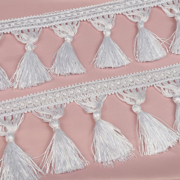 Бахрома для штор с кисточками арт.6152-0329 цв.6341 шир.100мм цв.белый уп.10м