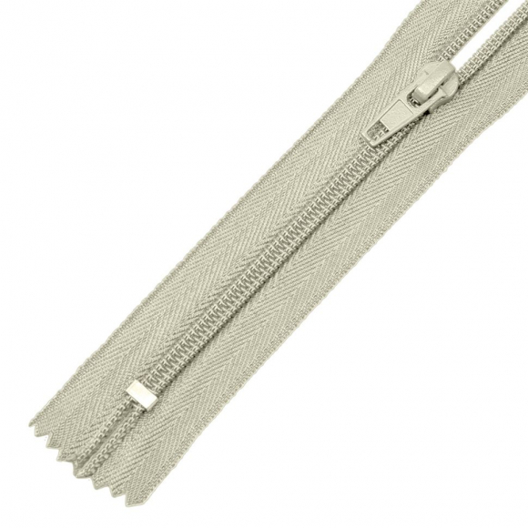 Молния MaxZipper пласт. спираль №5-N 18см н/р цв.F310 св.серый уп.50шт