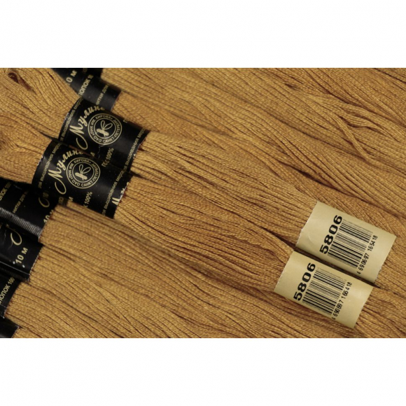 Нитки мулине цв.5806 т.бежевый 12х10м С-Пб