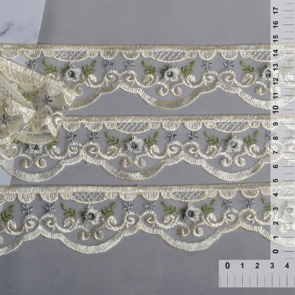 Кружево на сетке с цветами арт.TBY.HTEX.05.2.1 шир.50мм цв.молочный/серый/зеленый уп.27,4м Кружево на сетке с цветами арт.TBY.HTEX.05.2.1 шир.50мм цв.молочный/серый/зеленый уп.27,4м