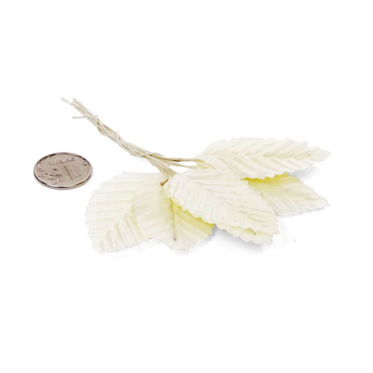 Цветы (листочки) MAGIC 4 HOBBY арт.MG-FA73-11 уп.10шт цв. 2 молочный