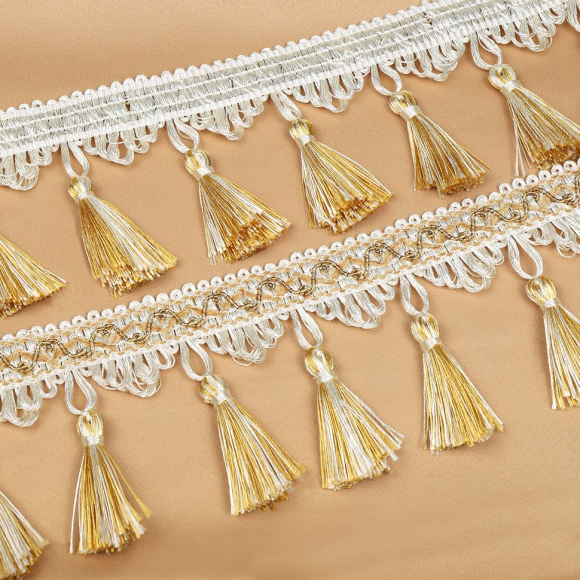 Бахрома для штор с кисточками арт.6152-0327 цв.6343 шир.100мм цв.молочный+золото уп.10м