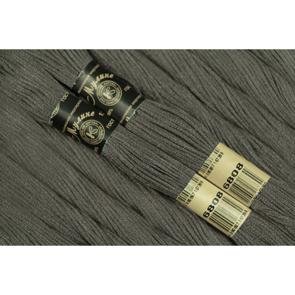 Нитки мулине цв.6808 т.серый 12х10м С-Пб