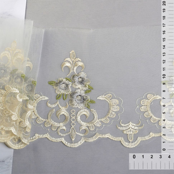 Кружево на сетке с цветами арт.TBY.HTEX.05.2.2 шир.170мм цв.молочный/серый/зеленый уп.27,4м Кружево на сетке с цветами арт.TBY.HTEX.05.2.2 шир.170мм цв.молочный/серый/зеленый уп.27,4м