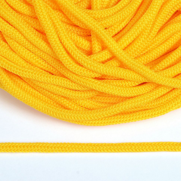 Шнур круглый полиэфир 04мм арт. 1с-36 цв.093 желтый уп.200м Шнур круглый полиэфир 04мм арт. 1с-36 цв.093 желтый уп.200м