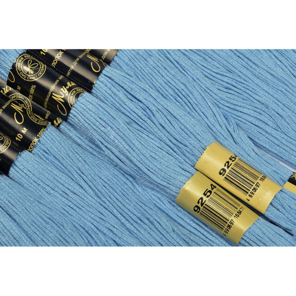 Нитки мулине цв.9254 голубой 12х10м С-Пб