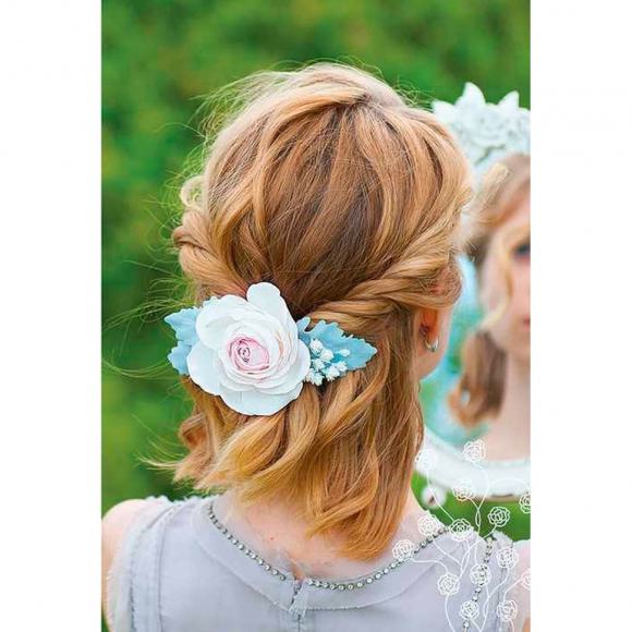 Книга "Цветы из фоамирана. Стильные аксессуары" Юлия Дубровская