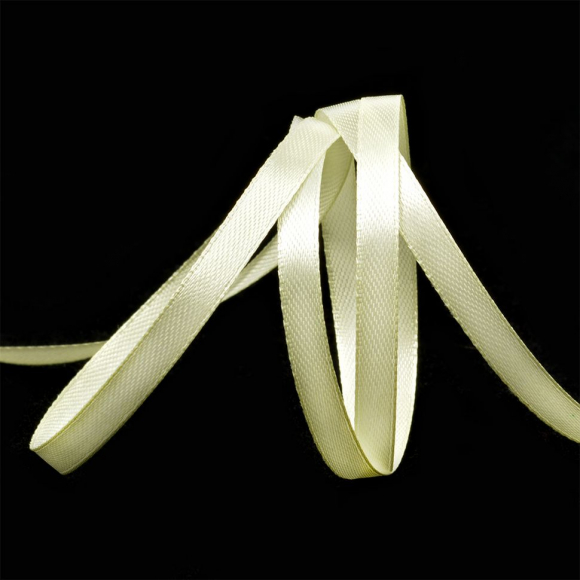 Лента атласная 6мм цв.3011 св.желтый IDEAL уп.27,4 м Лента атласная 6мм цв.3011 св.желтый IDEAL уп.27,4 м