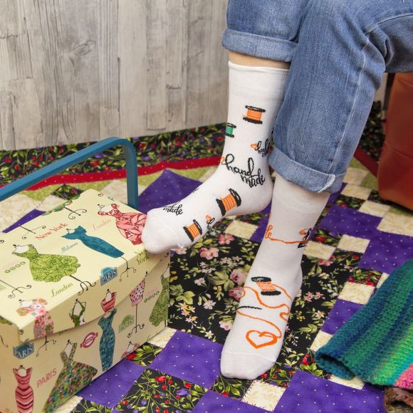 182920_Носки с дизайном "Шитье"