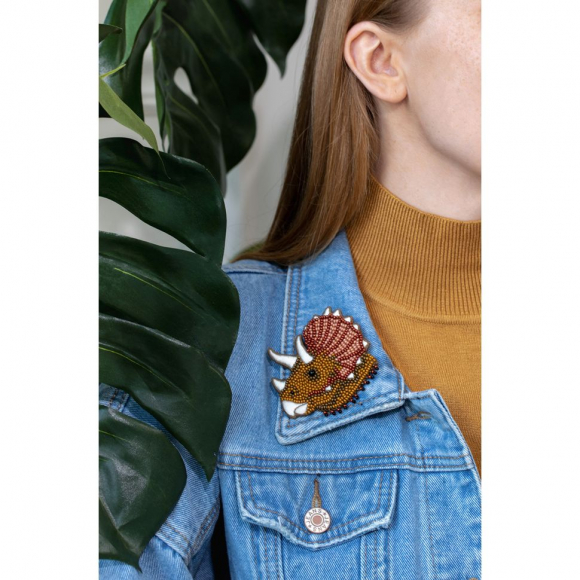 Набор для вышивания KLART арт. 10-514 Брошь. Трицератопс 7х6 см