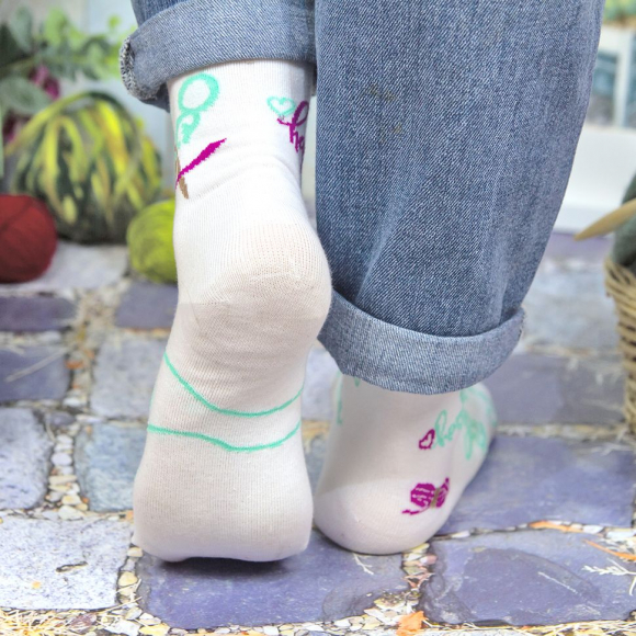 182924_Носки с дизайном "Вышивание"