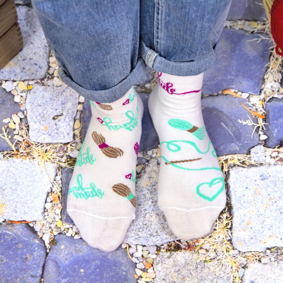 182924_Носки с дизайном "Вышивание"