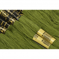 Нитки мулине цв.9300 т.зеленый 12х10м С-Пб