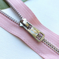 Молния мет. титан №5 никель разъём 65см D274 пыльная роза