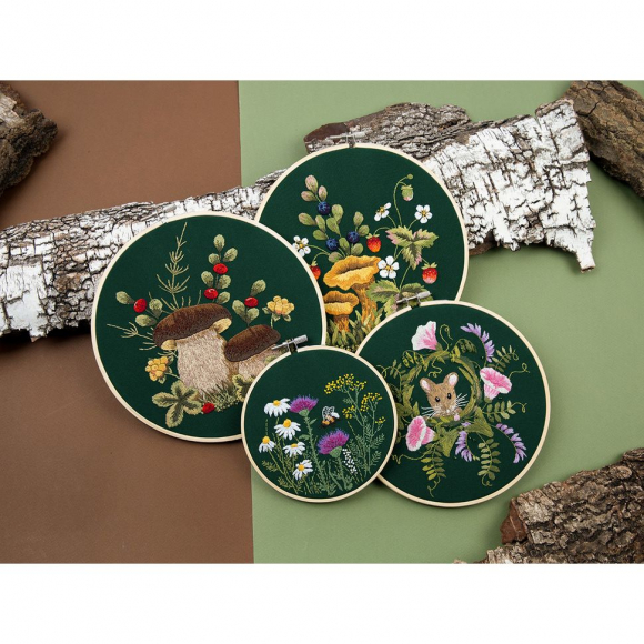 Набор для вышивания PANNA Живая картина арт. JK-2232 Мышонок в горошке 18x18 см Набор для вышивания PANNA Живая картина арт. JK-2232 Мышонок в горошке 18x18 см