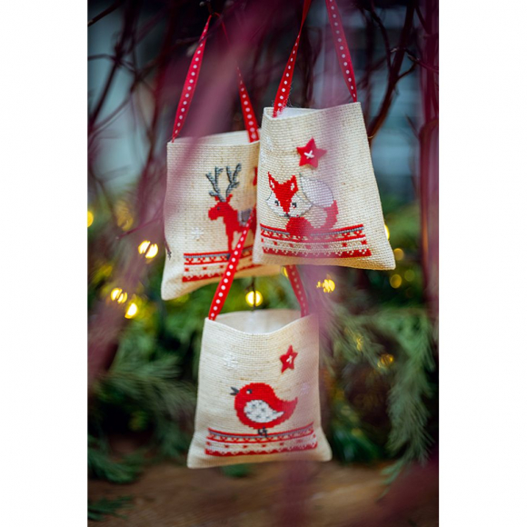 182129_Набор для вышивания мешочка "Рождественские зверушки"