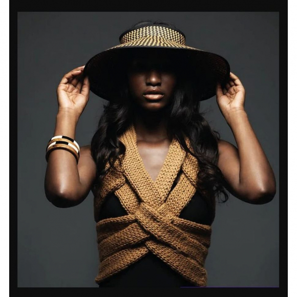 122339_Журнал "Knit the Cat engl Version Magic Symbols"