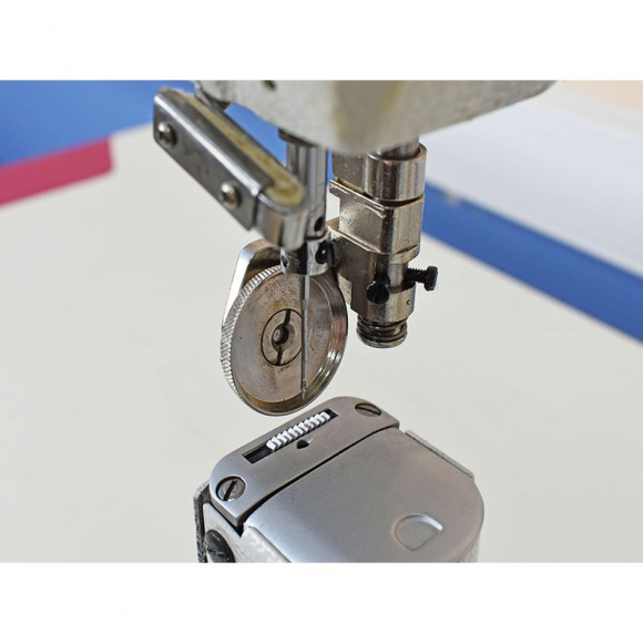 Колонковая швейная машина Aurora A-810D (прямой привод)