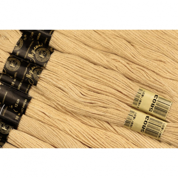 Нитки мулине цв.5803 бежевый 12х10м С-Пб Нитки мулине цв.5803 бежевый 12х10м С-Пб