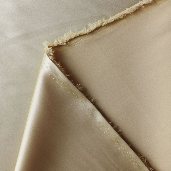 Ткань атлас стрейч 105 г/м? 98% полиэстер, 2% спандекс шир.150 см арт.Р.15052.05 цв.05 золотой уп.25м Ткань атлас стрейч 105 г/м? 98% полиэстер, 2% спандекс шир.150 см арт.Р.15052.05 цв.05 золотой уп.25м