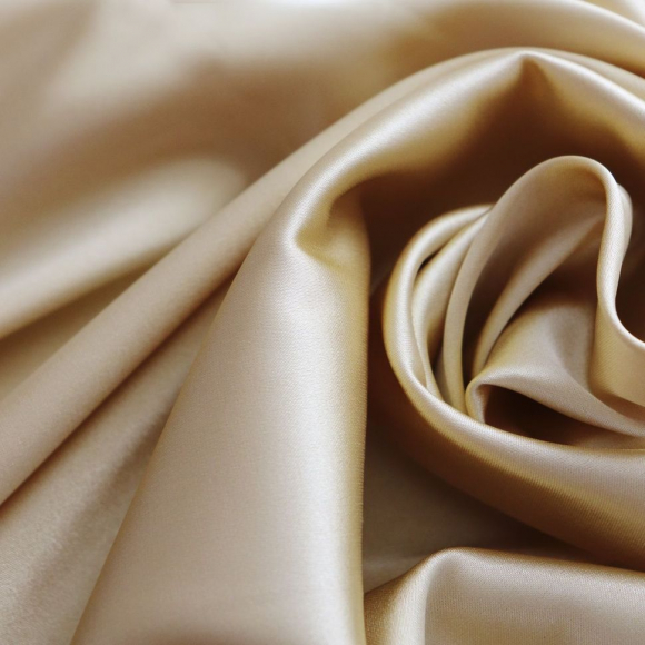 Ткань атлас стрейч 105 г/м? 98% полиэстер, 2% спандекс шир.150 см арт.Р.15052.05 цв.05 золотой уп.25м Ткань атлас стрейч 105 г/м? 98% полиэстер, 2% спандекс шир.150 см арт.Р.15052.05 цв.05 золотой уп.25м