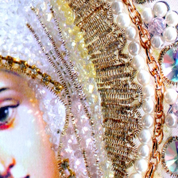 Набор для вышивания хрустальными бусинами ОБРАЗА В КАМЕНЬЯХ арт. 7737 Богородица Помощница в родах (Храмовая икона) 36х42,5 см