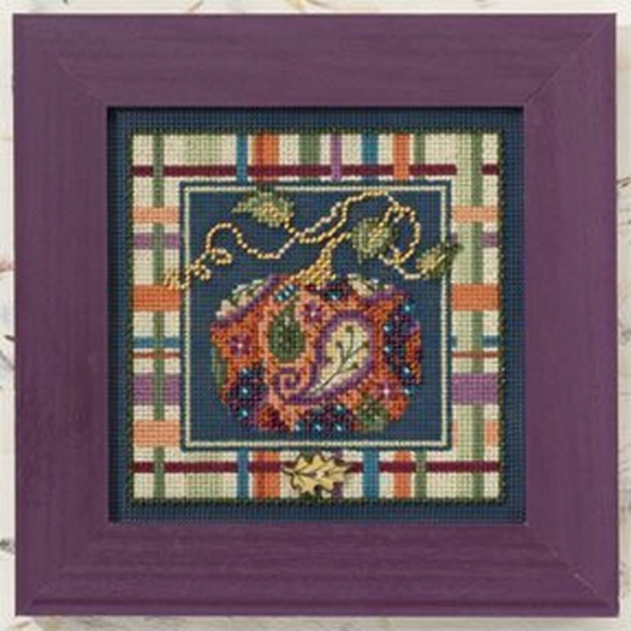 Набор для вышивания MILL HILL Украшенная тыква 12,7х12,7 см Набор для вышивания MILL HILL Украшенная тыква 12,7х12,7 см