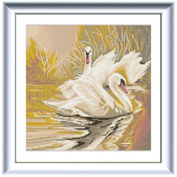 Рисунок на ткани (Бисер) КОНЁК арт. 1340 Белые лебеди 25х25 см