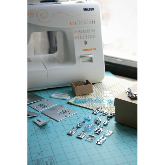 Лапка оверлочная "С" с кисточкой для обработки края ткани Micron арт.PF-56