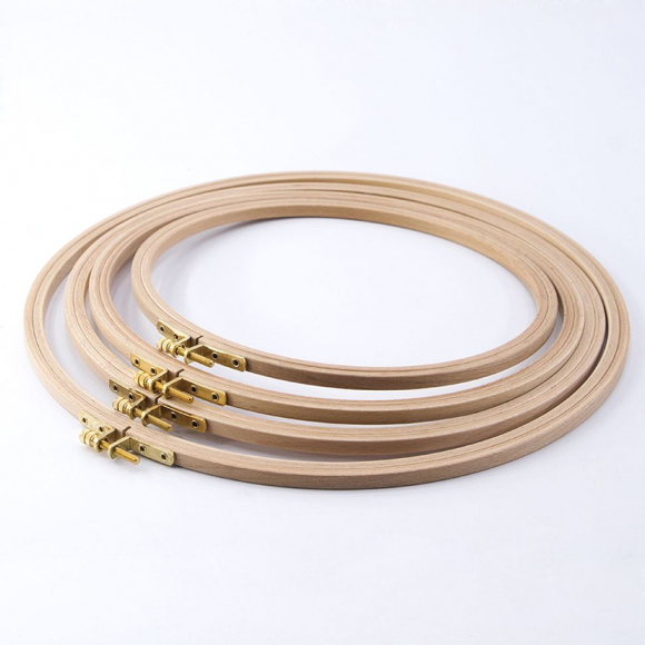 3973_Пяльцы круглые с замком, высота обода 8 мм, диаметр 25 см