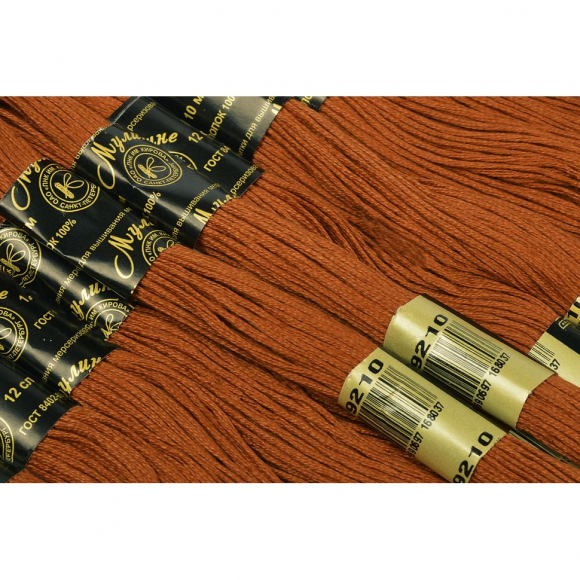 Нитки мулине цв.9210 коричневый 12х10м С-Пб