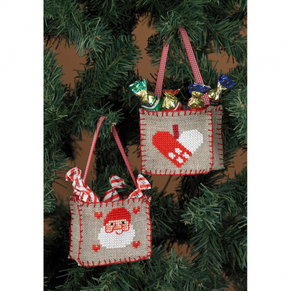 70745_Набор для вышивания ёлочных украшений "Эльфы и сердца"