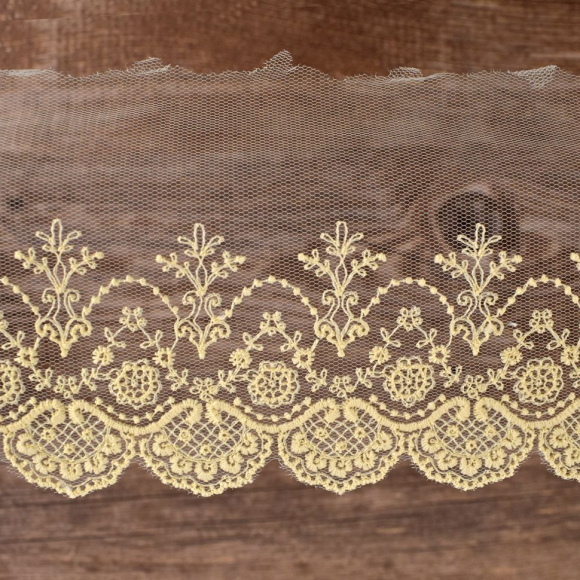 Вышивка на тюле, 85 мм, цвет натуральный Вышивка на тюле, 85 мм, цвет натуральный