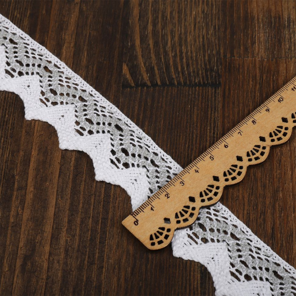 Кружево хлопковое KRUZHEVO 37 мм TR.K-108122 цв.01 белый с серым уп.10м
