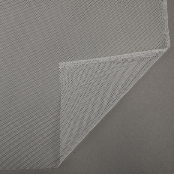 Сетка мягкая для вышивки TBY-15035-03 100%ПЭ пл 35г/м2 ш.300см цв 03 крем рул 50м