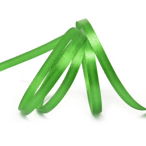 Лента атласная 6мм цв.3042 зеленый IDEAL уп.27,4 м Лента атласная 6мм цв.3042 зеленый IDEAL уп.27,4 м