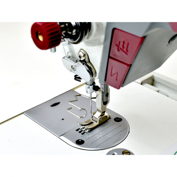 Прямострочная промышленная швейная машина Aurora A-8E (Дизайнерские строчки, два подвижных ножа, закрытая смазка)