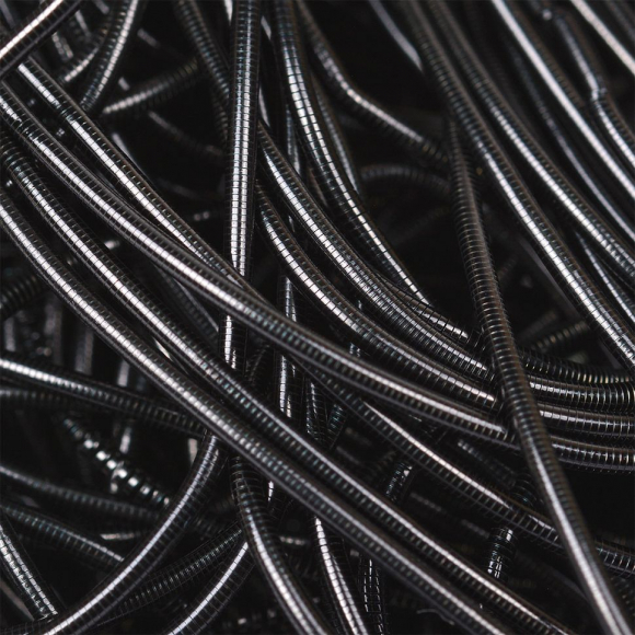 Канитель мягкая, гладкая арт.KAN/MD0,7-23 глянец, цв.черный уп.100 г Канитель мягкая, гладкая арт.KAN/MD0,7-23 глянец, цв.черный уп.100 г