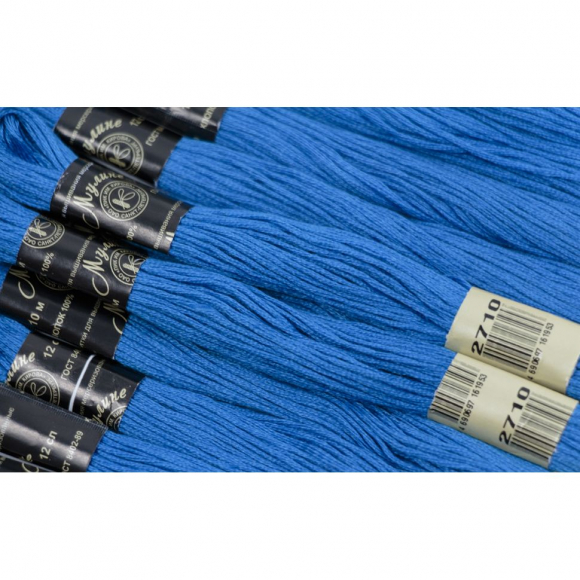 Нитки мулине цв.2710 ярк.голубой 12х10м С-Пб Нитки мулине цв.2710 ярк.голубой 12х10м С-Пб