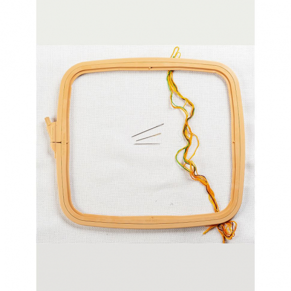 Пяльцы-рамка NURGE арт.NUR.170-14/1 пластиковые 250х280 Пяльцы-рамка NURGE арт.NUR.170-14/1 пластиковые 250х280