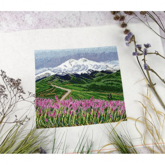 180513_Набор для вышивания "Царь Эльбрус"