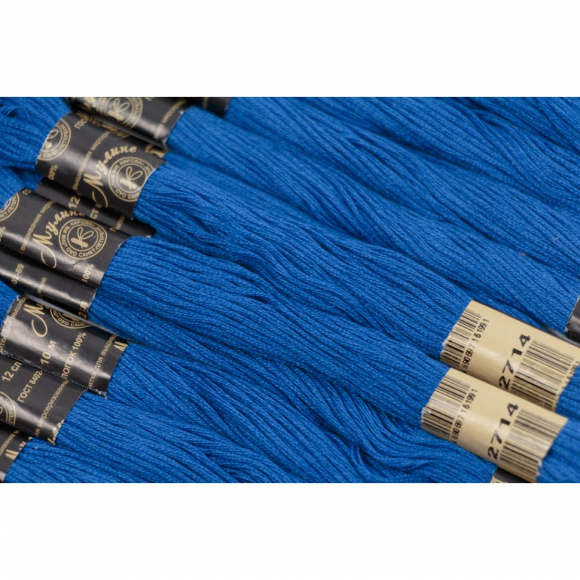 Нитки мулине цв.2714 ярк.синий 12х10м С-Пб