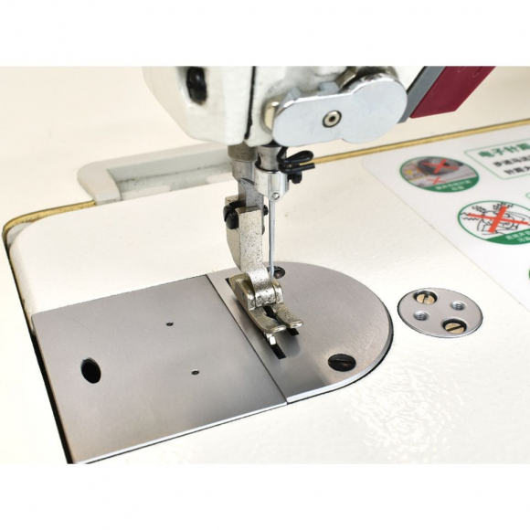 Прямострочная промышленная швейная машина Aurora A-8EH (Дизайнерские строчки, два подвижных ножа, закрытая смазка)